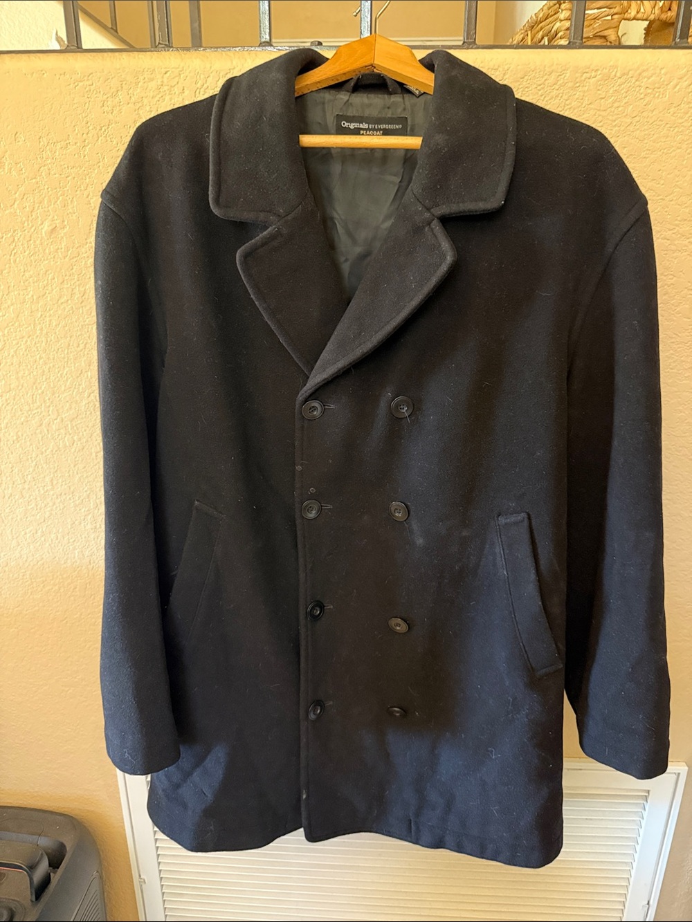 Men's Black Wool Double-Breasted Pea Coat Large